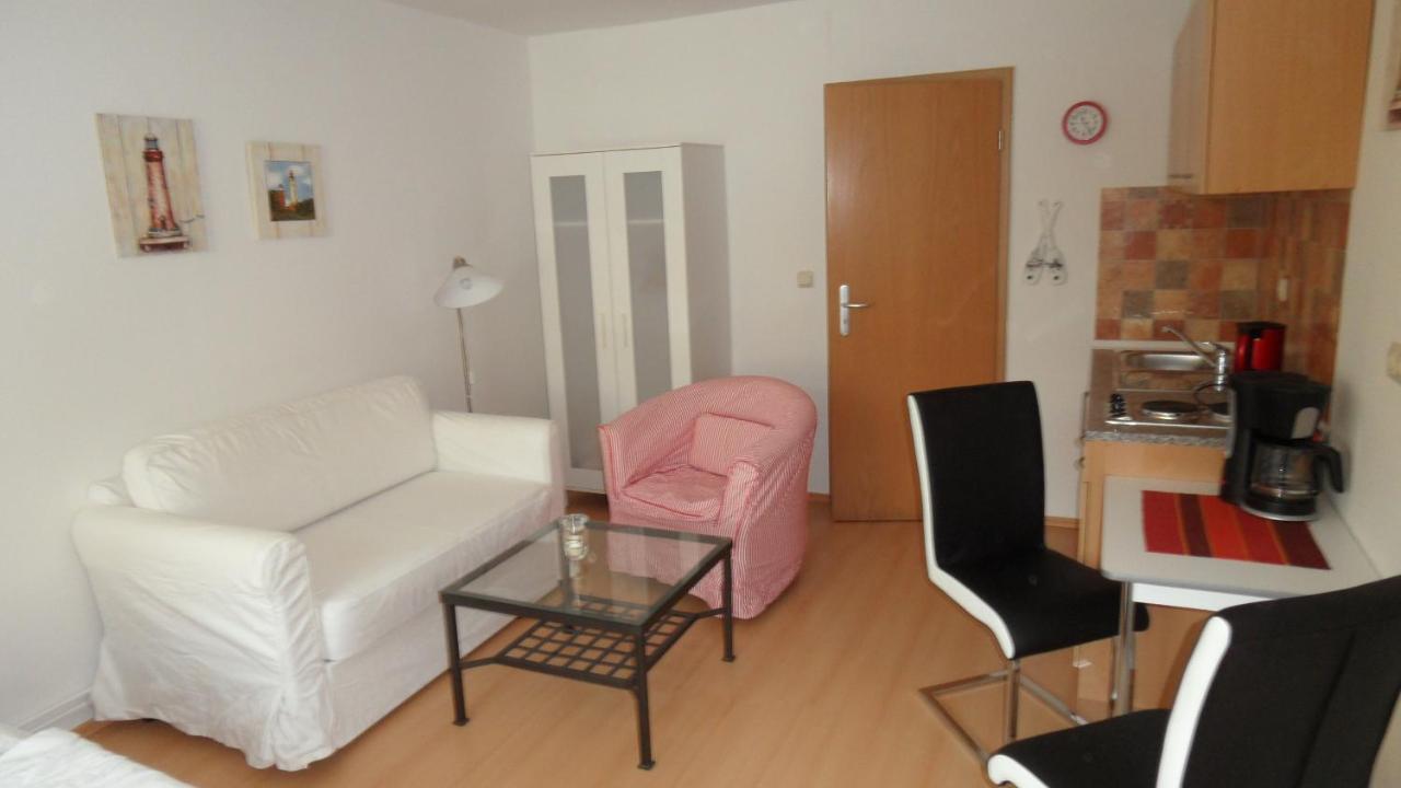 שטראלסונד Ferienwohnung Am Ozeaneum מראה חיצוני תמונה